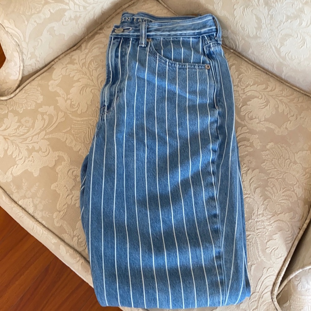 American Eagle Mom Jeans